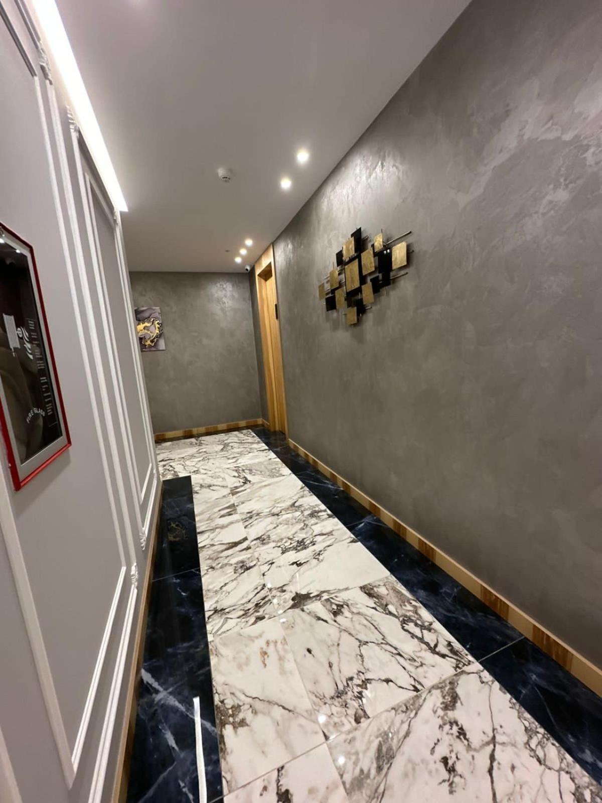 Hotel Ujvara Belsh 外观 照片